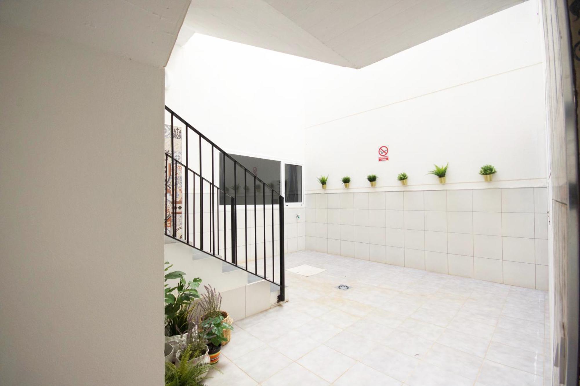 Apartamentos A 10 Minutos Del Aeropuerto Carrizal Ngoại thất bức ảnh